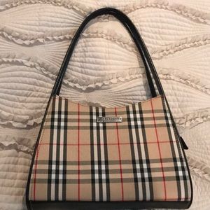 Burberry purse
